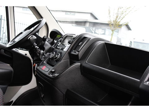 Citroën Jumper 35 2.0 BlueHDi L4 Bakwagen Cruise, NAVI, 165PK, Laadklep, Airco, Uniek!