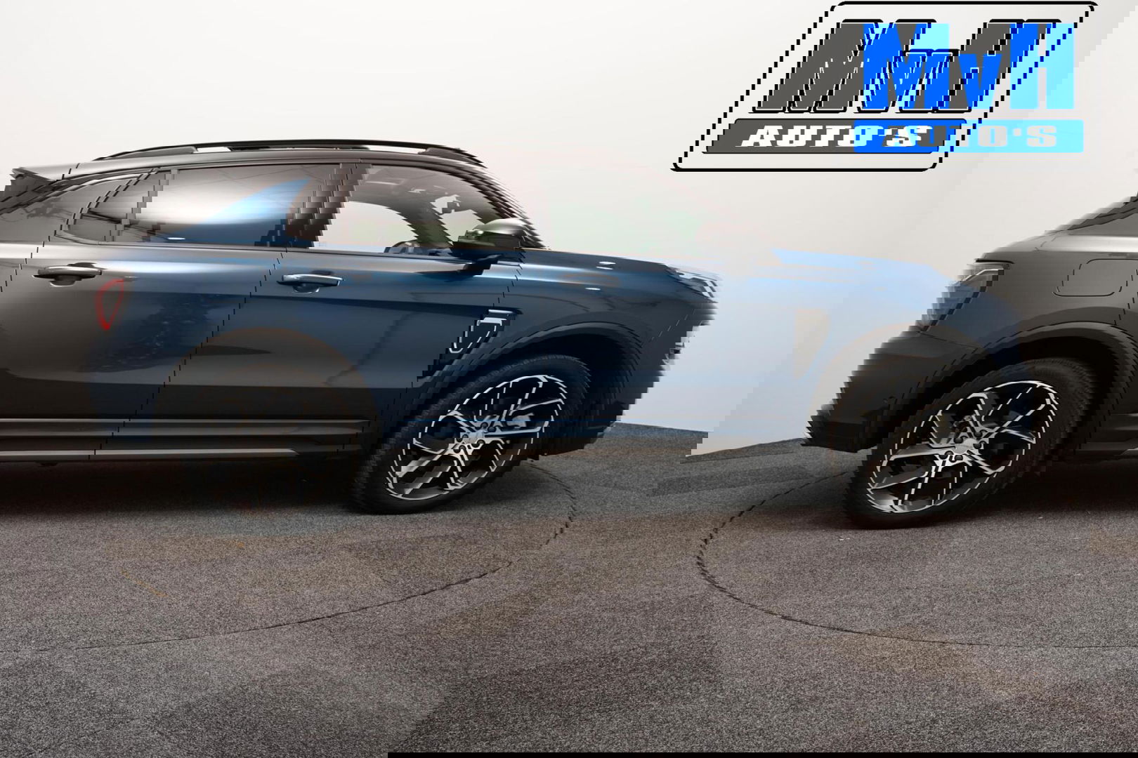 Lynk & Co 01 1.5 Hybride|TREKHAAK|FULL BLACK|ZWARTE.HEMEL|NAP