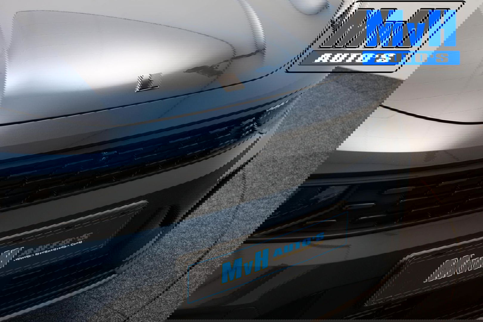 Lynk & Co 01 1.5 Hybride|TREKHAAK|FULL BLACK|ZWARTE.HEMEL|NAP