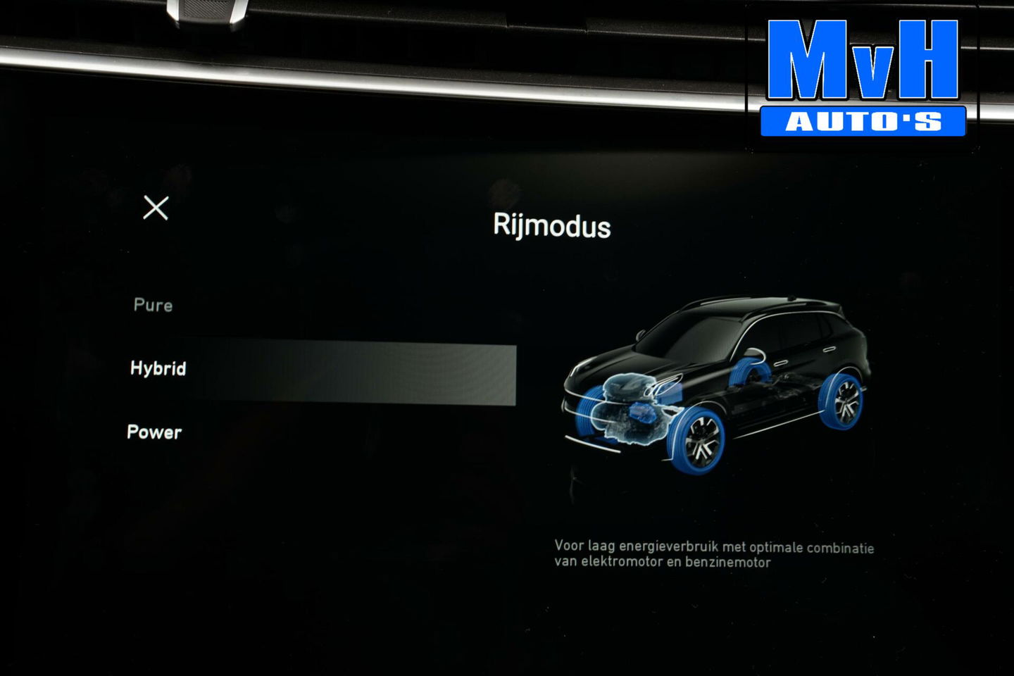 Lynk & Co 01 1.5 Hybride|TREKHAAK|FULL BLACK|ZWARTE.HEMEL|NAP