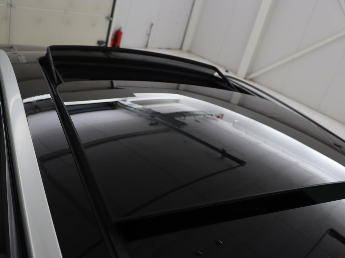 Volvo V90 2.0 T6 AWD Recharge Inscription | Panoramadak | Leder | Stoel & stuurverwarming | Trekhaak | Camera | Navigatie | Adaptive cruise | Full LED | PHEV | Plug In