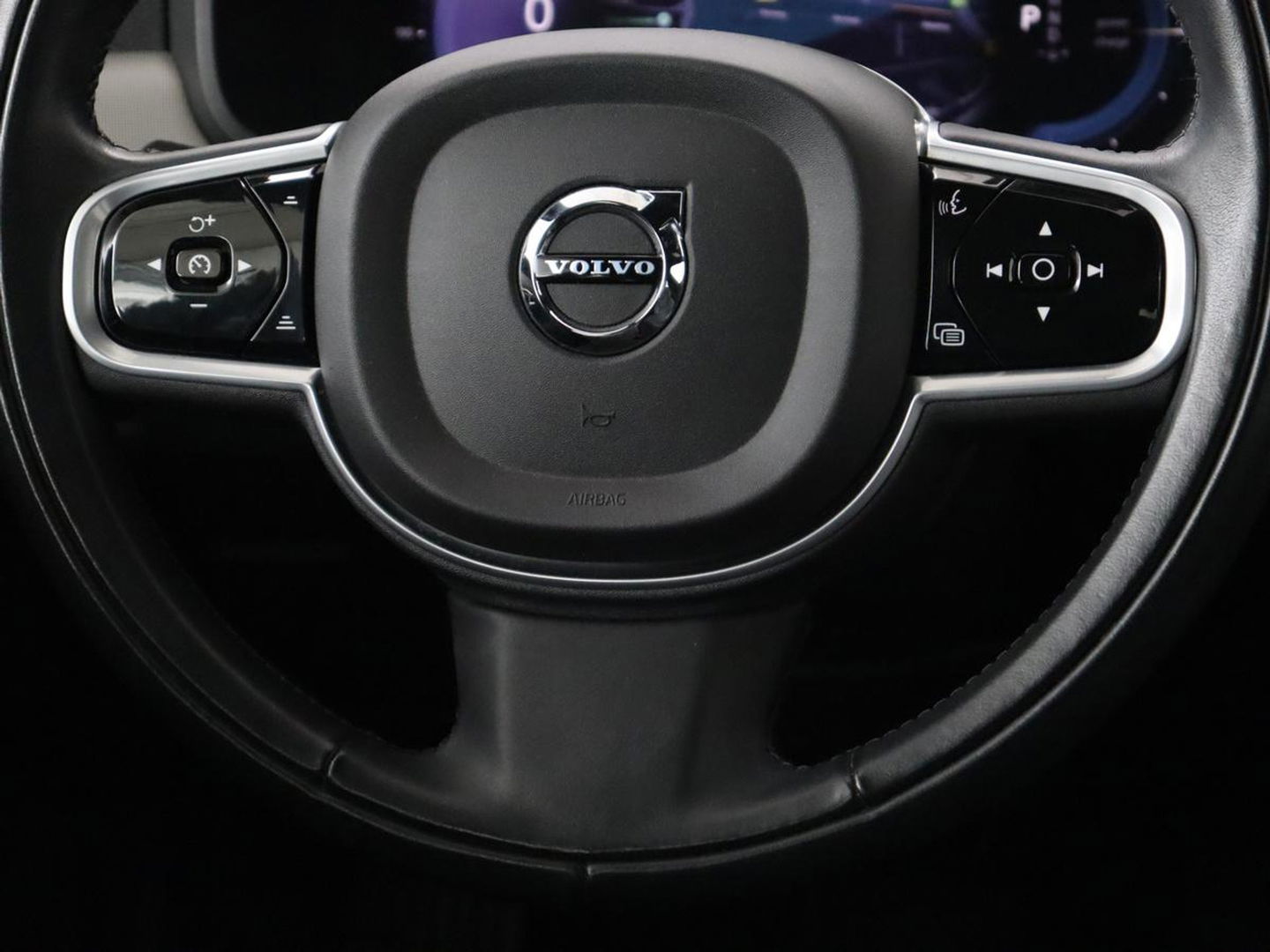 Volvo V90 2.0 T6 AWD Recharge Inscription | Panoramadak | Leder | Stoel & stuurverwarming | Trekhaak | Camera | Navigatie | Adaptive cruise | Full LED | PHEV | Plug In