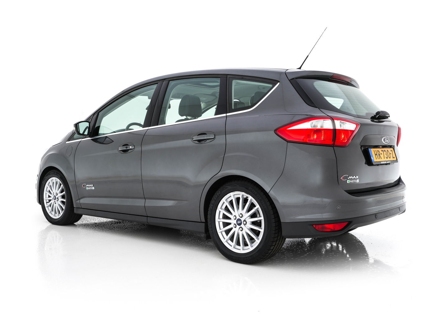 Ford C-MAX 2.0 Plug-in Hybrid Titanium Plus Aut. *PANO | LUXURY-LEATHER | NAVI-FULLMAP | CAMERA | KEYLESS | HEATED-COMFORT-SEATS | ECC | DIGI-COCKPIT | PDC | 17''ALU*
