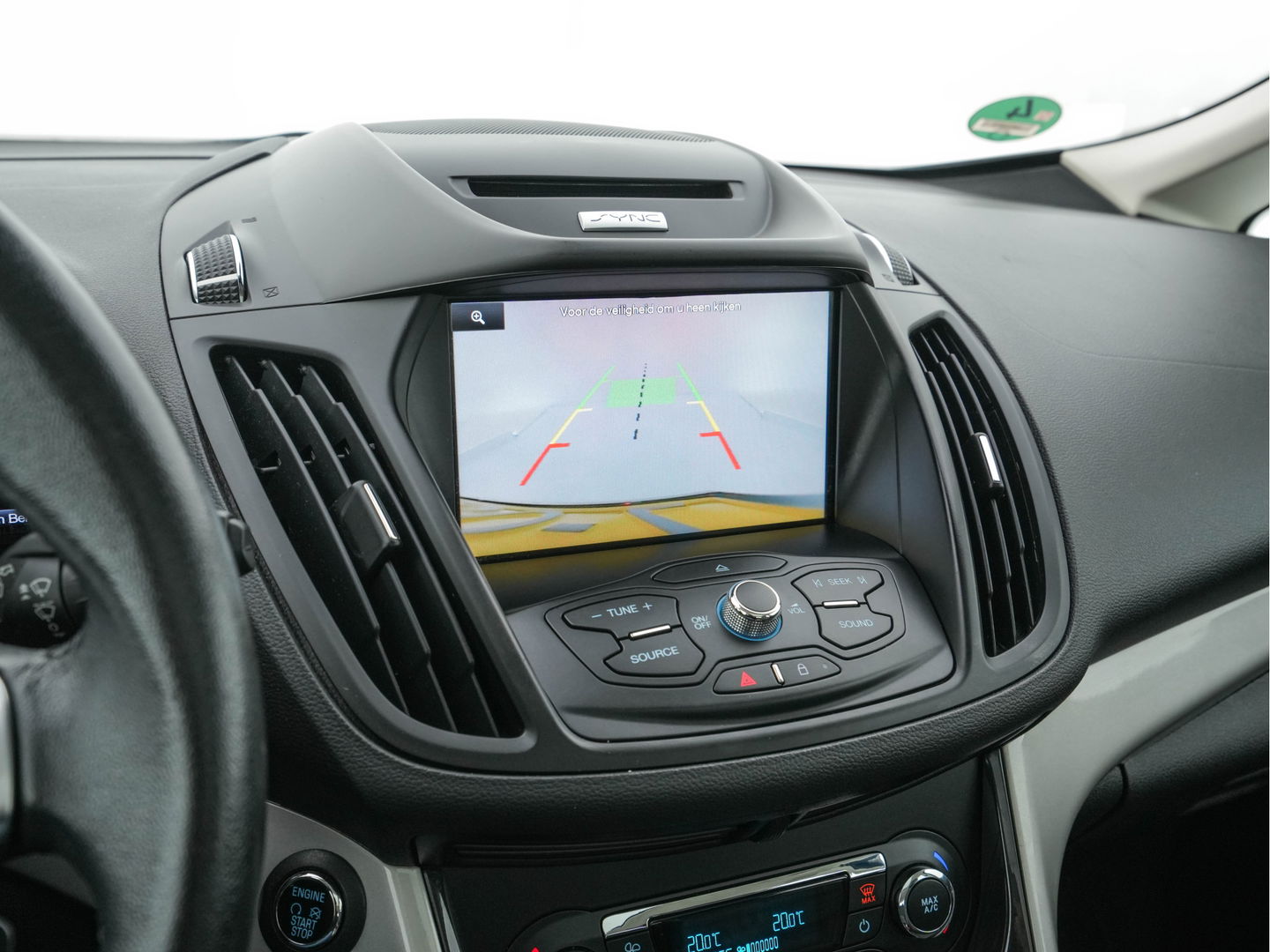 Ford C-MAX 2.0 Plug-in Hybrid Titanium Plus Aut. *PANO | LUXURY-LEATHER | NAVI-FULLMAP | CAMERA | KEYLESS | HEATED-COMFORT-SEATS | ECC | DIGI-COCKPIT | PDC | 17''ALU*