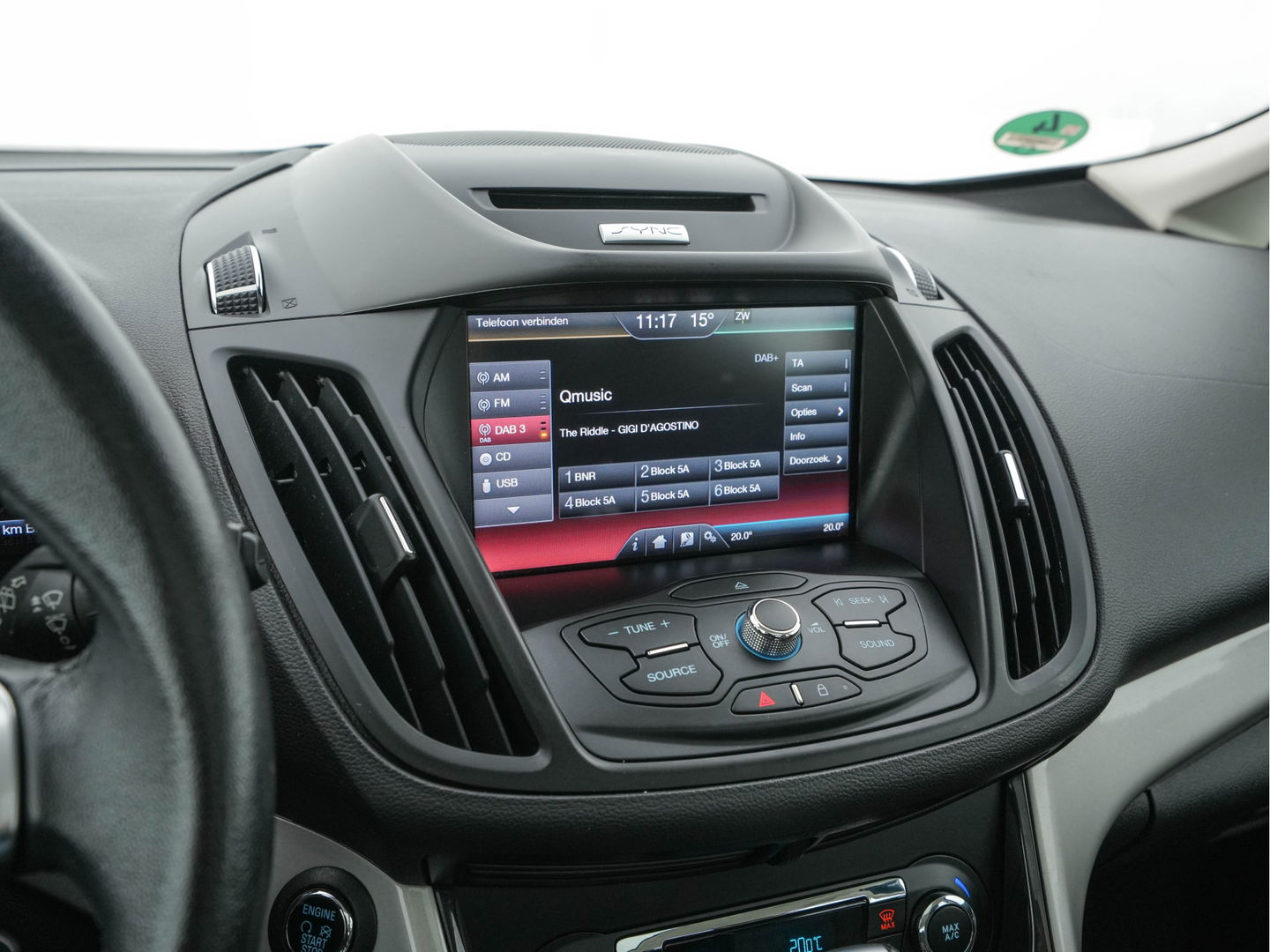 Ford C-MAX 2.0 Plug-in Hybrid Titanium Plus Aut. *PANO | LUXURY-LEATHER | NAVI-FULLMAP | CAMERA | KEYLESS | HEATED-COMFORT-SEATS | ECC | DIGI-COCKPIT | PDC | 17''ALU*