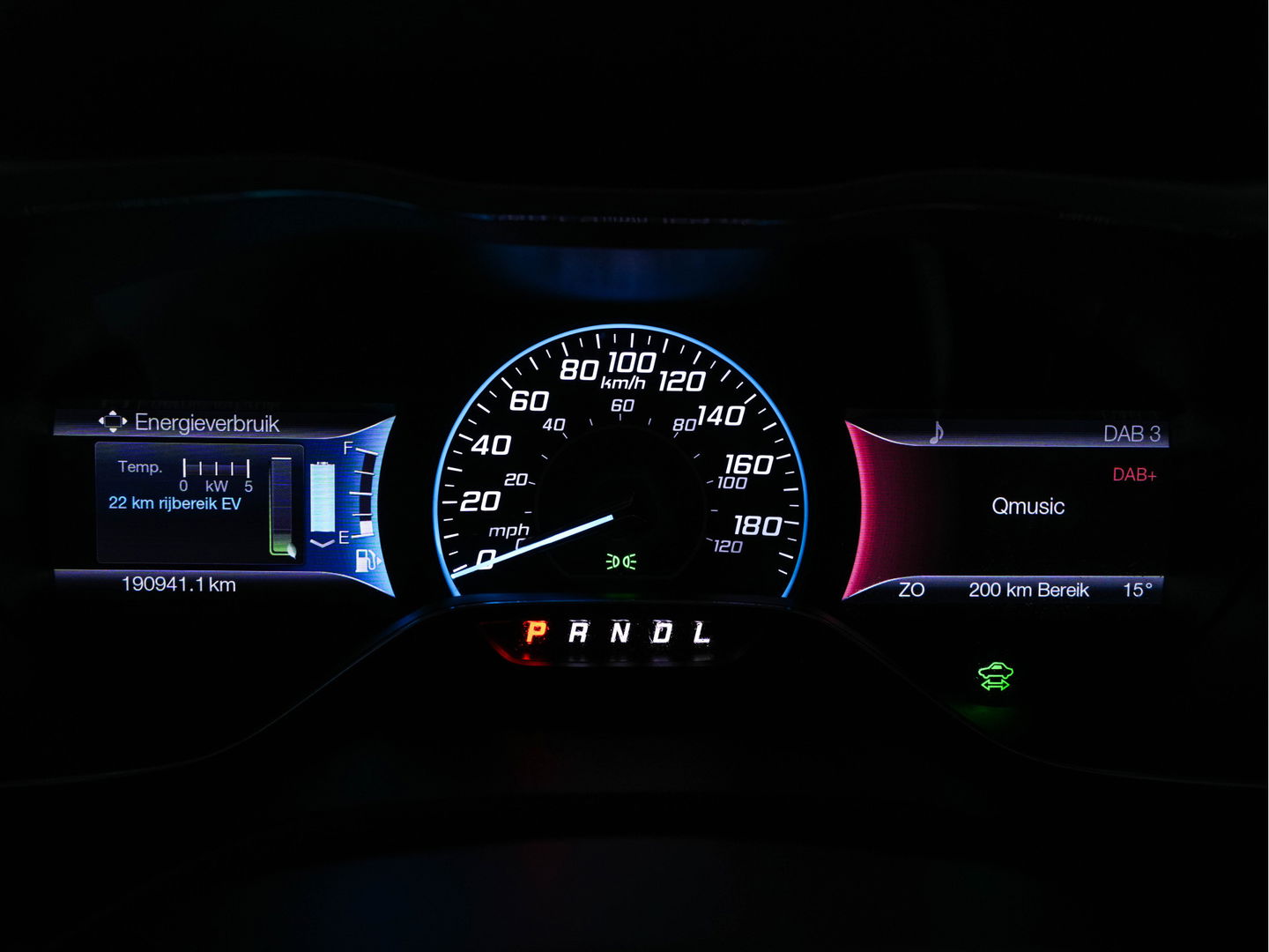 Ford C-MAX 2.0 Plug-in Hybrid Titanium Plus Aut. *PANO | LUXURY-LEATHER | NAVI-FULLMAP | CAMERA | KEYLESS | HEATED-COMFORT-SEATS | ECC | DIGI-COCKPIT | PDC | 17''ALU*