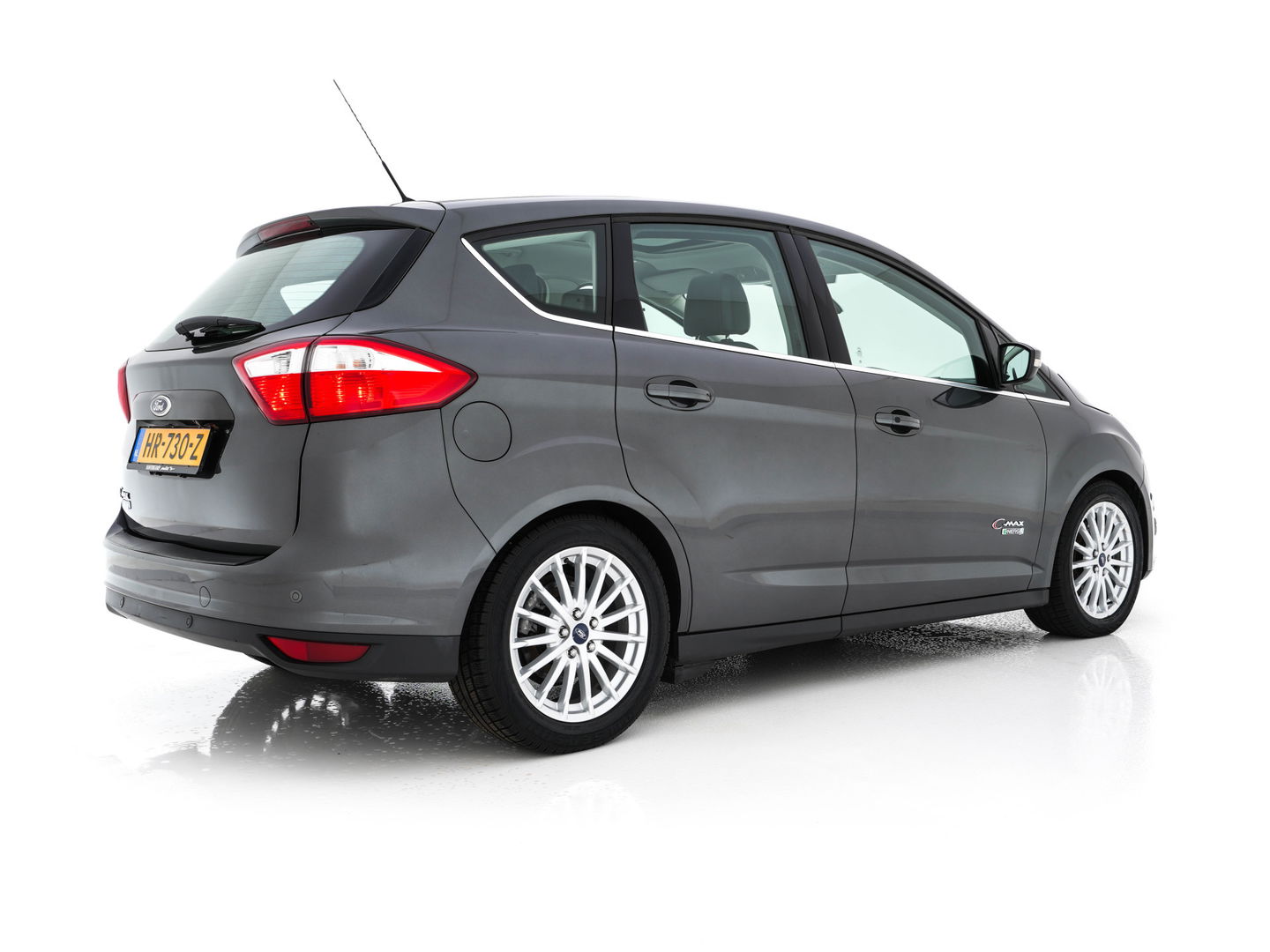 Ford C-MAX 2.0 Plug-in Hybrid Titanium Plus Aut. *PANO | LUXURY-LEATHER | NAVI-FULLMAP | CAMERA | KEYLESS | HEATED-COMFORT-SEATS | ECC | DIGI-COCKPIT | PDC | 17''ALU*