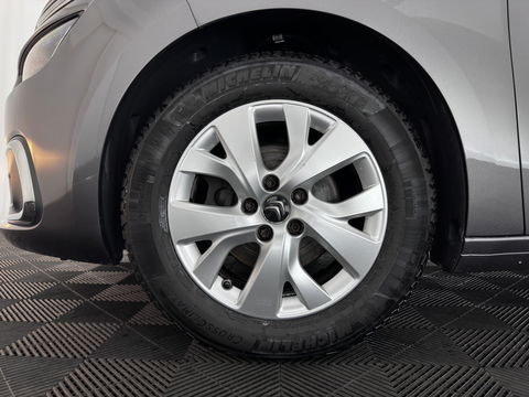 Citroën Grand C4 Spacetourer 1.2 PureTech Business [ 7-Pers. ] (INCL-BTW) *NAVI-FULLMAP | DIGI-COCKPIT | KEYLESS | COMFORT-SEATS | PANO-WINDOW | CARPLAY | ECC | PDC | CRUISE | TOWBAR | SHIFT-PADDELS |  16''ALU*