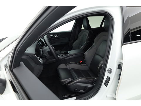 Volvo V60 T8 Recharge R-design | Memory Seats | Harman Kardon | Elek. Trekhaak | Pilot Assist | Camera