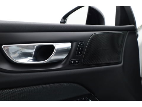 Volvo V60 T8 Recharge R-design | Memory Seats | Harman Kardon | Elek. Trekhaak | Pilot Assist | Camera