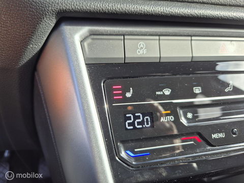 Volkswagen T-Roc 1.0 TSI, Carplay, LED, Stoelverwarming, DAB