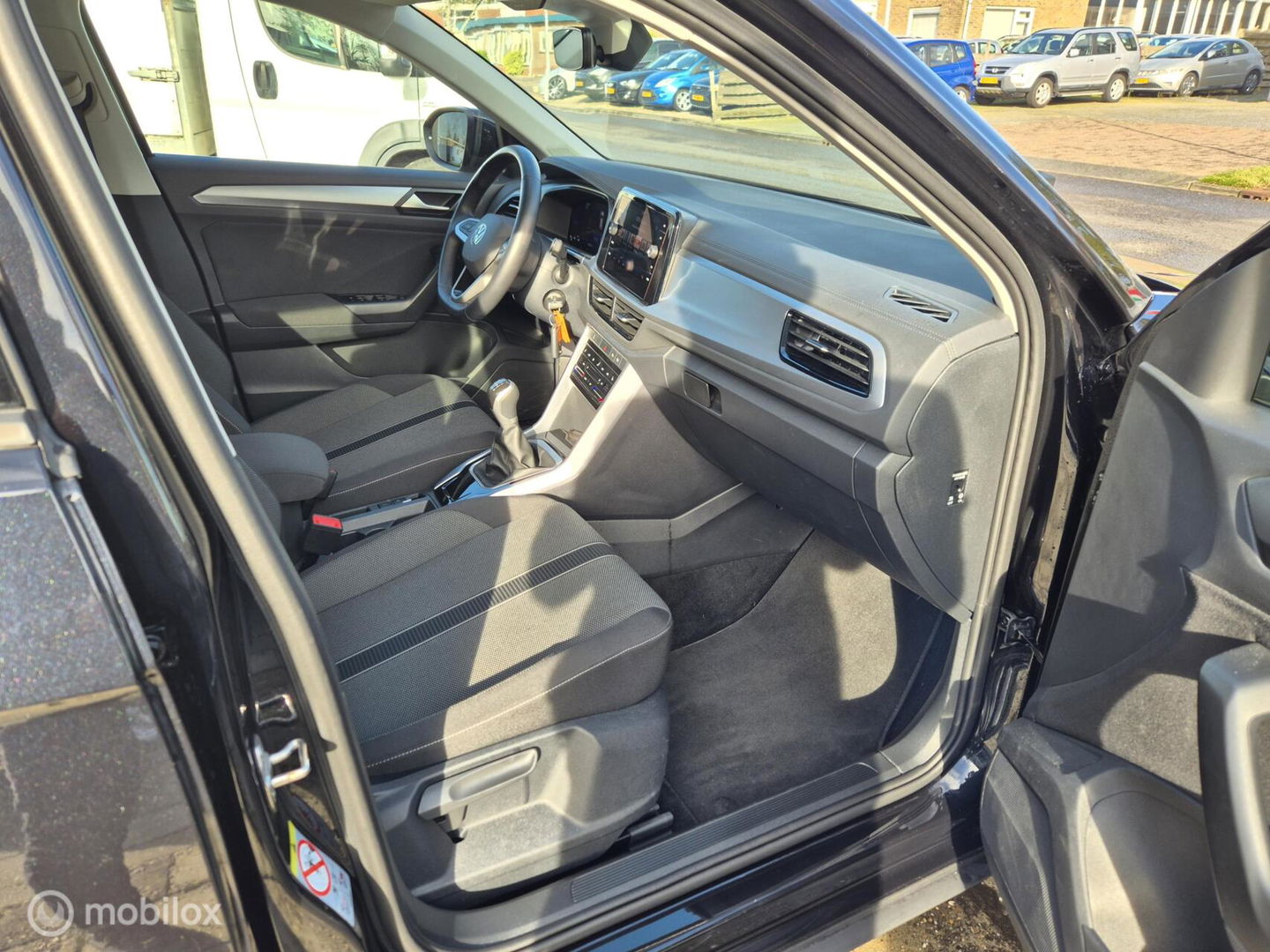 Volkswagen T-Roc 1.0 TSI, Carplay, LED, Stoelverwarming, DAB