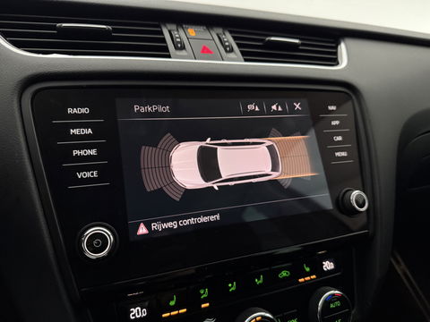 Škoda Octavia 1.0 TSI | Carplay | Trekhaak | Stoelverw. | Cruise | Parkeersens.