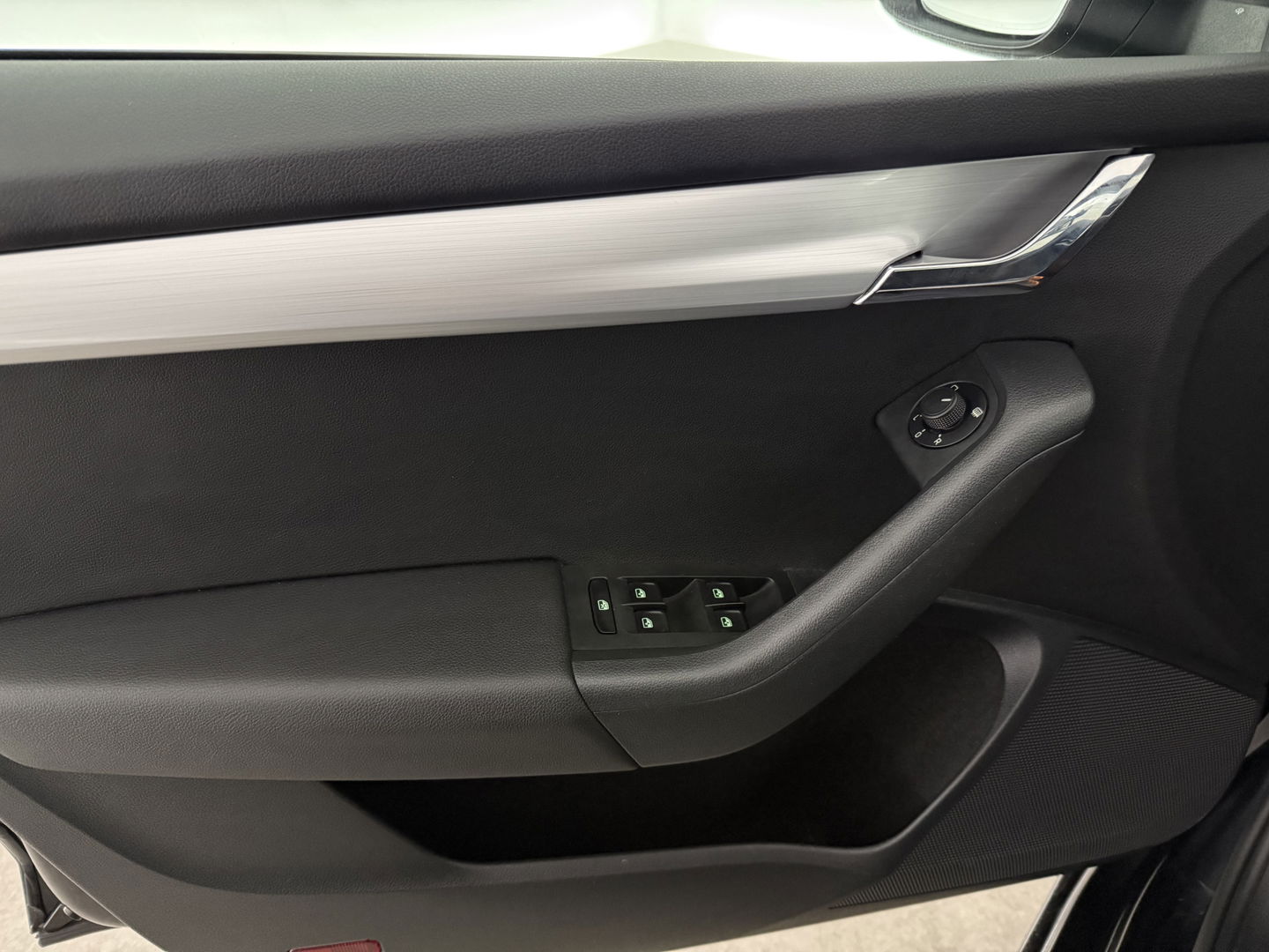 Škoda Octavia 1.0 TSI | Carplay | Trekhaak | Stoelverw. | Cruise | Parkeersens.