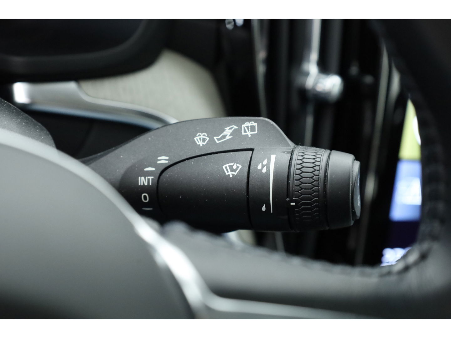 Volvo V60 Cross Country 2.0 B5 AWD Pro | Full Option | Pano | Massage | B&W audio | Ventilatie | HUD | Trekhaak