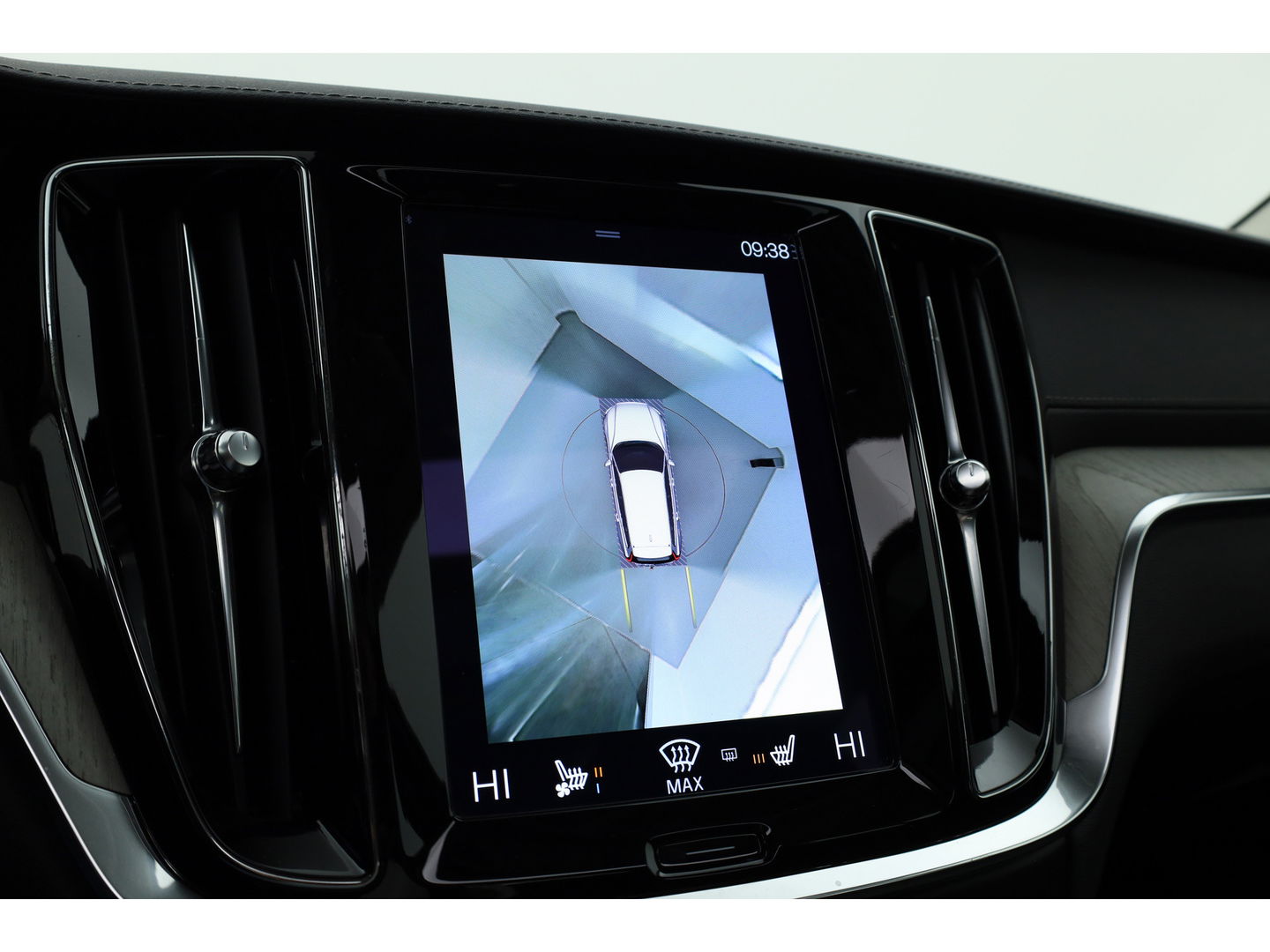 Volvo V60 Cross Country 2.0 B5 AWD Pro | Full Option | Pano | Massage | B&W audio | Ventilatie | HUD | Trekhaak