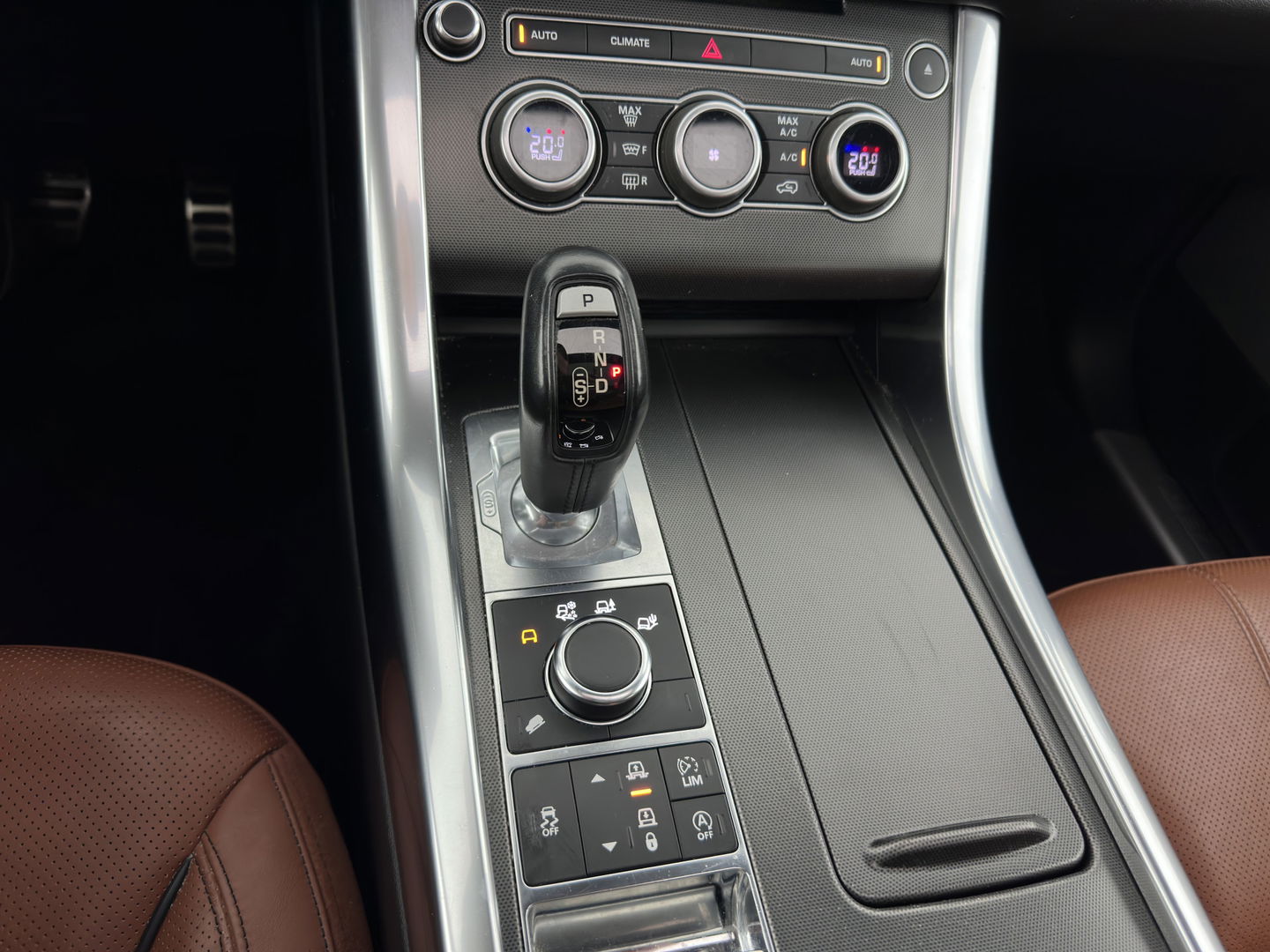 Land Rover Range Rover Sport 3.0 TDV6 HSE Dynamic Aut. *PANO | DIGI-COCKPIT | LUXURY-LEATHER | XENON | NAVI-FULLMAP | CAMERA | KEYLESS | AIR-SUSPENSION | ECC | PDC | CRUISE | 21''ALU*