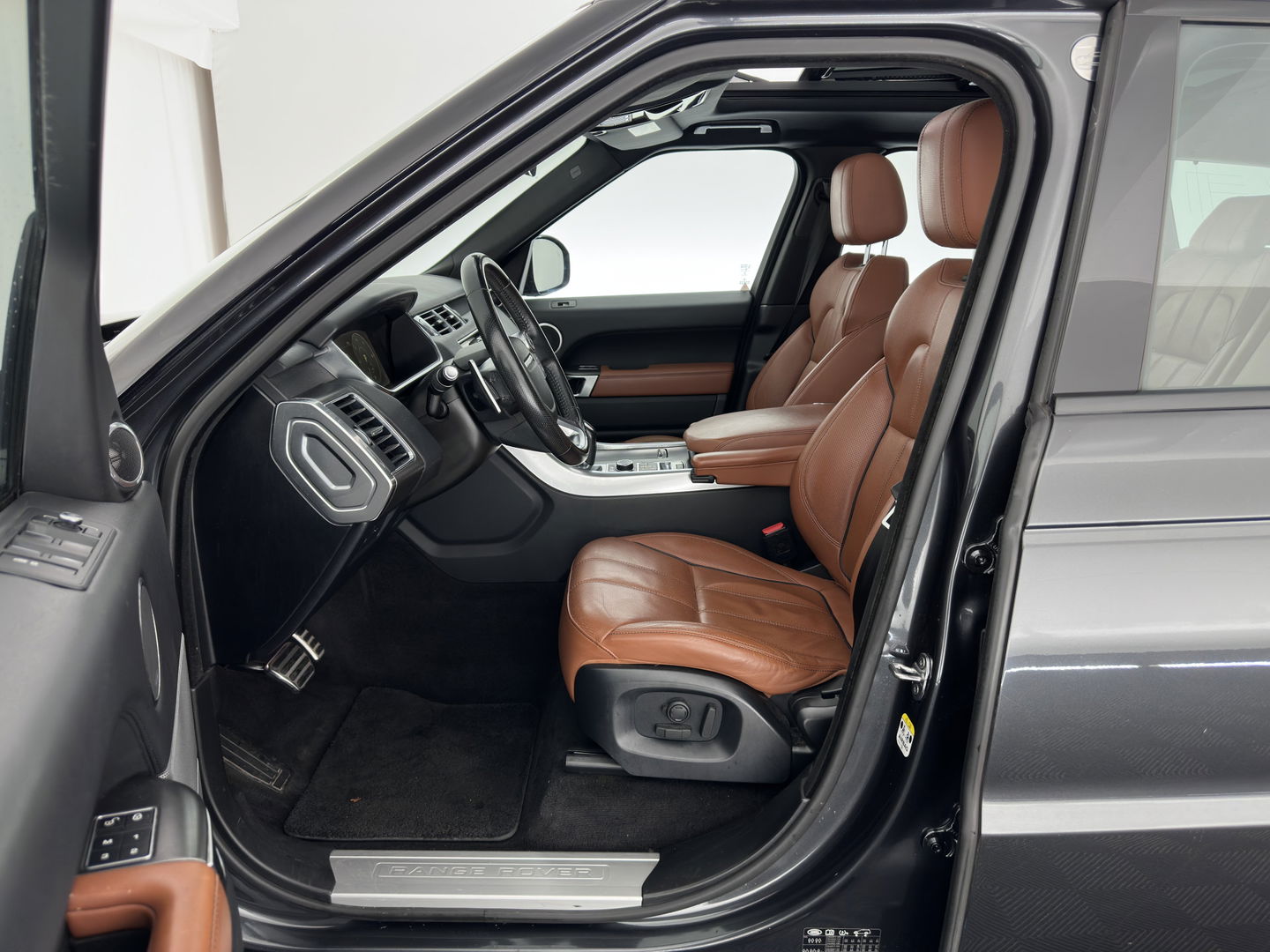 Land Rover Range Rover Sport 3.0 TDV6 HSE Dynamic Aut. *PANO | DIGI-COCKPIT | LUXURY-LEATHER | XENON | NAVI-FULLMAP | CAMERA | KEYLESS | AIR-SUSPENSION | ECC | PDC | CRUISE | 21''ALU*