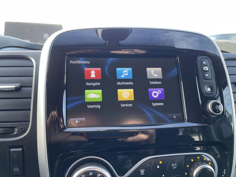 Renault Trafic 2.0 dCi 170pk automaat T29 L2H1 DC 5 persoons Luxe / vaste prijs rijklaar € 24.950 ex btw / lease vanaf € 407 / dubbele schuifdeur / trekhaak / camera / airco / cruise / navigatie !