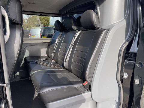 Renault Trafic 2.0 dCi 170pk automaat T29 L2H1 DC 5 persoons Luxe / vaste prijs rijklaar € 24.950 ex btw / lease vanaf € 407 / dubbele schuifdeur / trekhaak / camera / airco / cruise / navigatie !