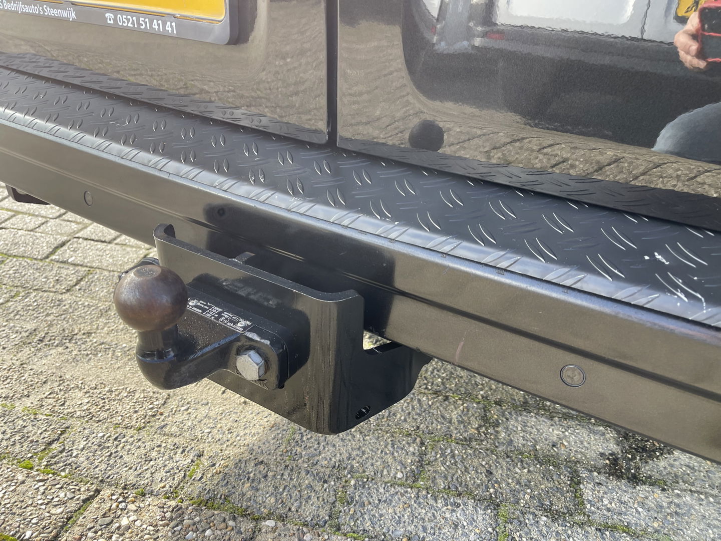 Renault Trafic 2.0 dCi 170pk automaat T29 L2H1 DC 5 persoons Luxe / vaste prijs rijklaar € 24.950 ex btw / lease vanaf € 407 / dubbele schuifdeur / trekhaak / camera / airco / cruise / navigatie !