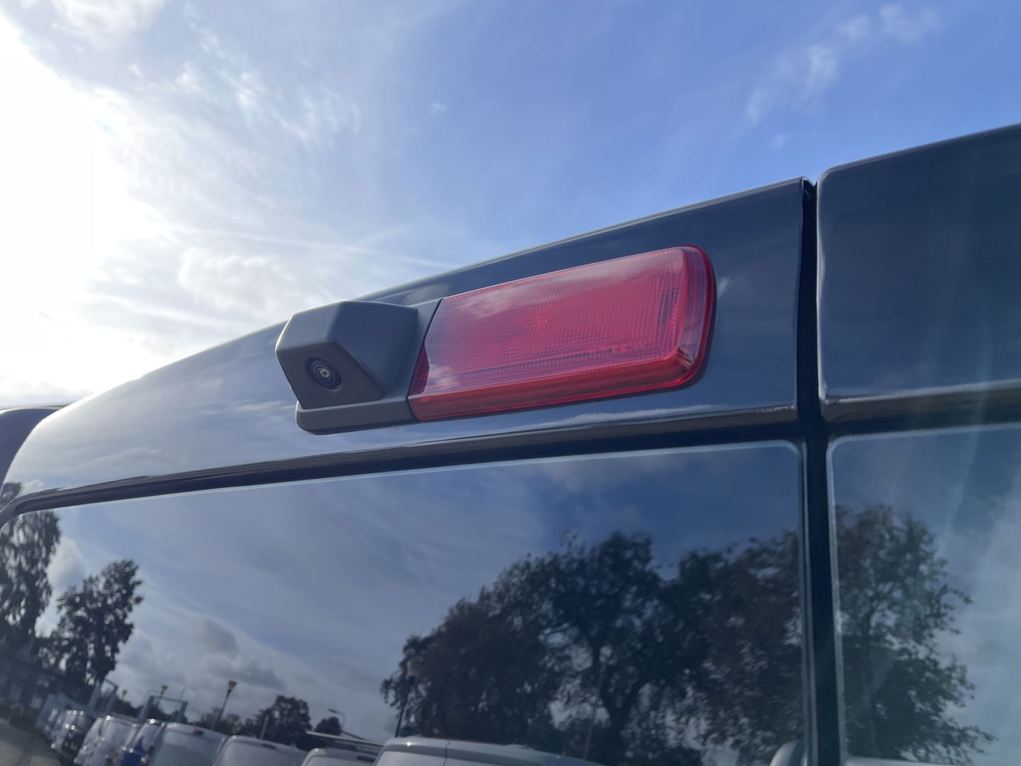 Renault Trafic 2.0 dCi 170pk automaat T29 L2H1 DC 5 persoons Luxe / vaste prijs rijklaar € 24.950 ex btw / lease vanaf € 407 / dubbele schuifdeur / trekhaak / camera / airco / cruise / navigatie !