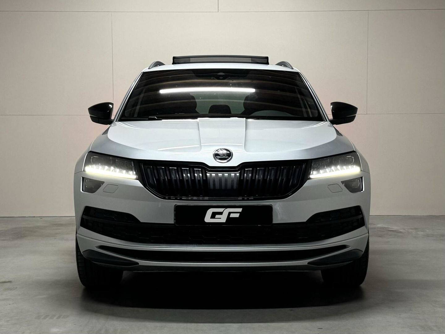 Škoda Karoq 1.5 TSI ACT Sportline Pano ACC Sfeer Canton Trekh. NAP