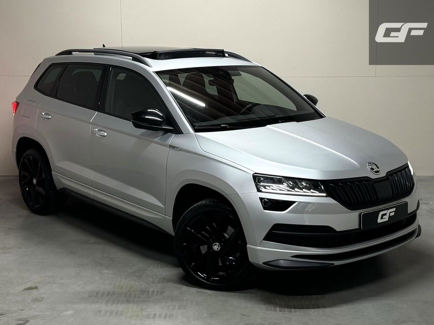 Škoda Karoq 1.5 TSI ACT Sportline Pano ACC Sfeer Canton Trekh. NAP