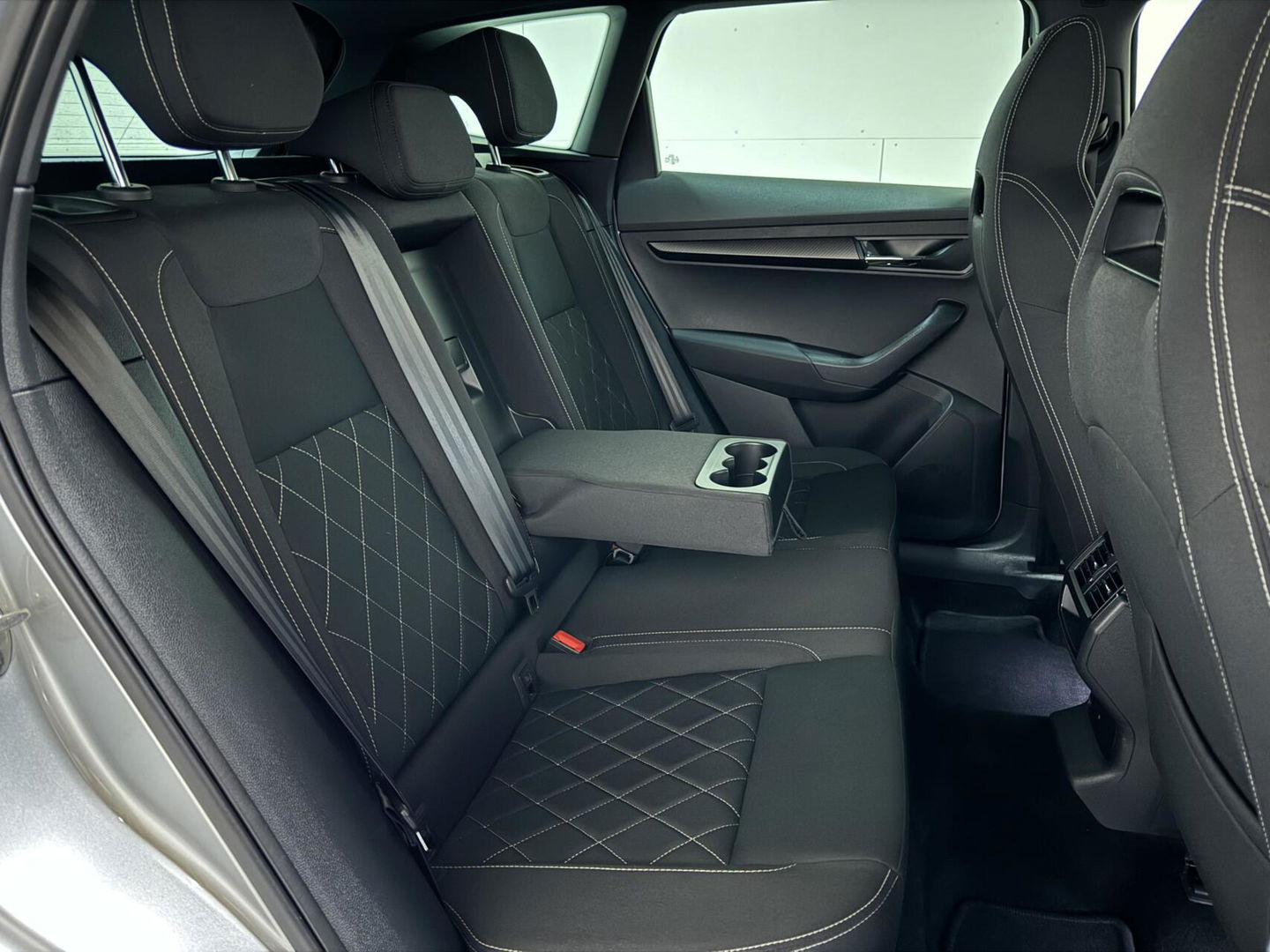 Škoda Karoq 1.5 TSI ACT Sportline Pano ACC Sfeer Canton Trekh. NAP