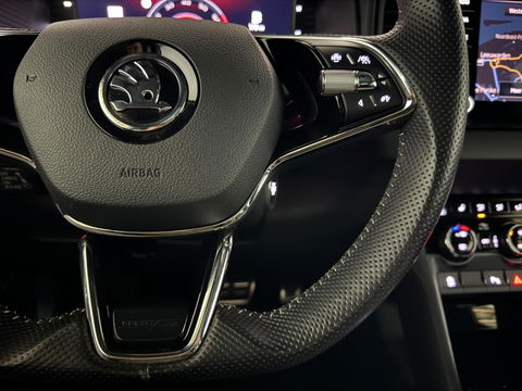 Škoda Karoq 1.5 TSI ACT Sportline Pano ACC Sfeer Canton Trekh. NAP