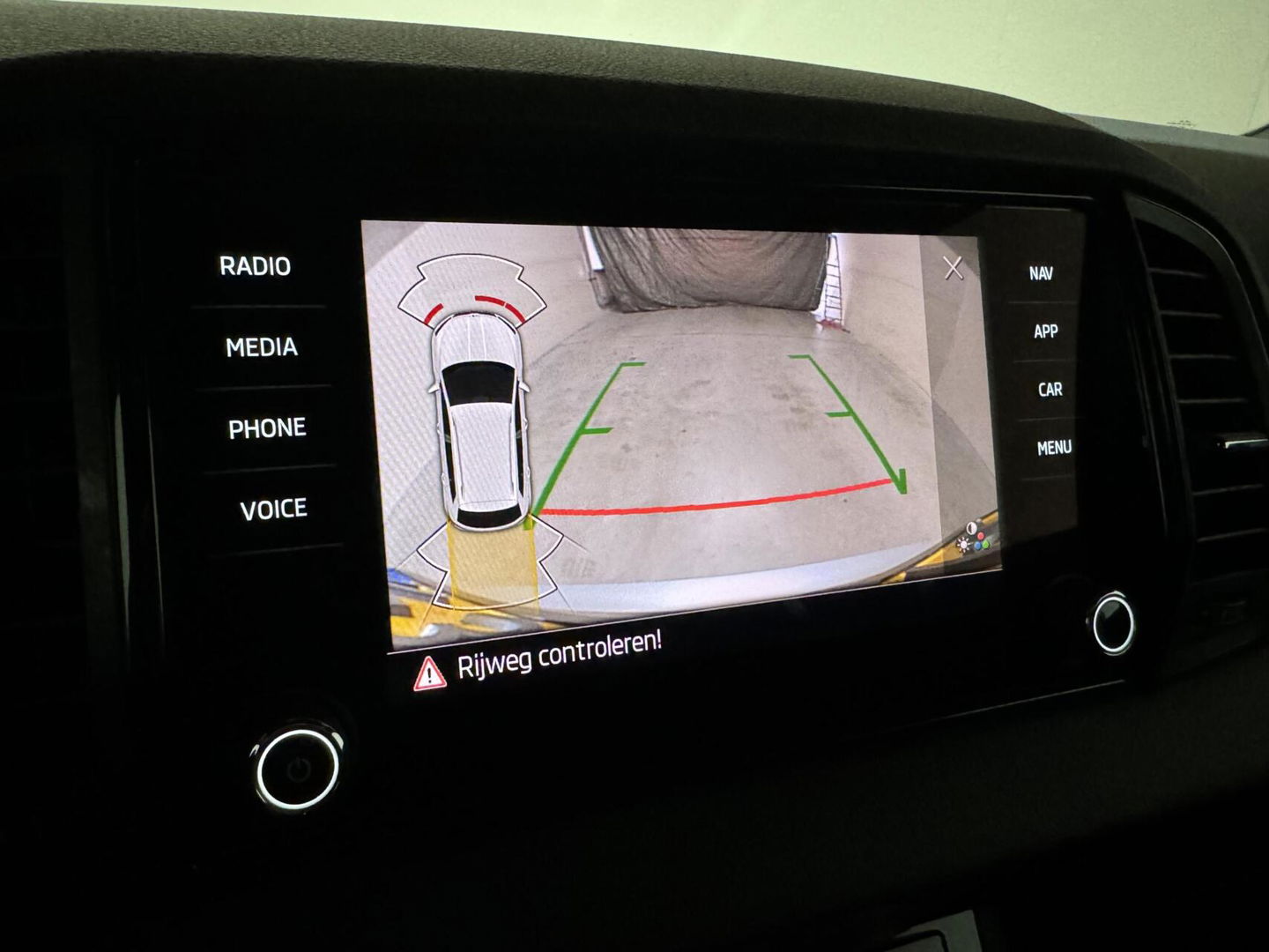 Škoda Karoq 1.5 TSI ACT Sportline Pano ACC Sfeer Canton Trekh. NAP