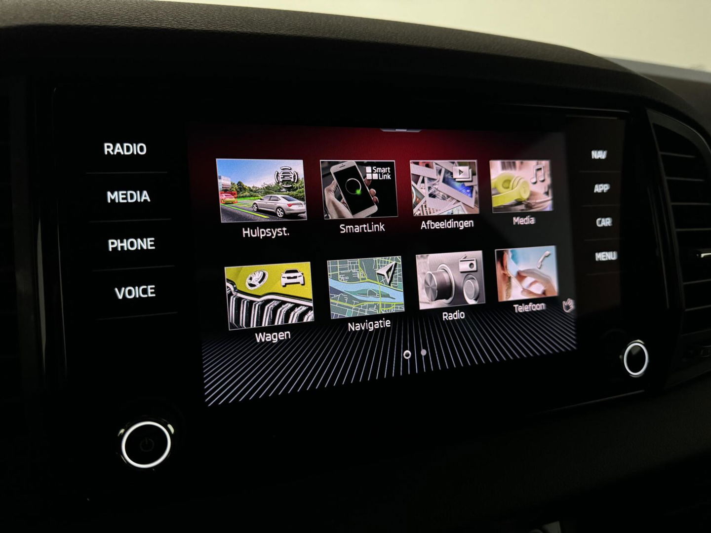 Škoda Karoq 1.5 TSI ACT Sportline Pano ACC Sfeer Canton Trekh. NAP