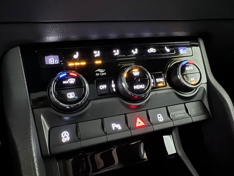 Škoda Karoq 1.5 TSI ACT Sportline Pano ACC Sfeer Canton Trekh. NAP