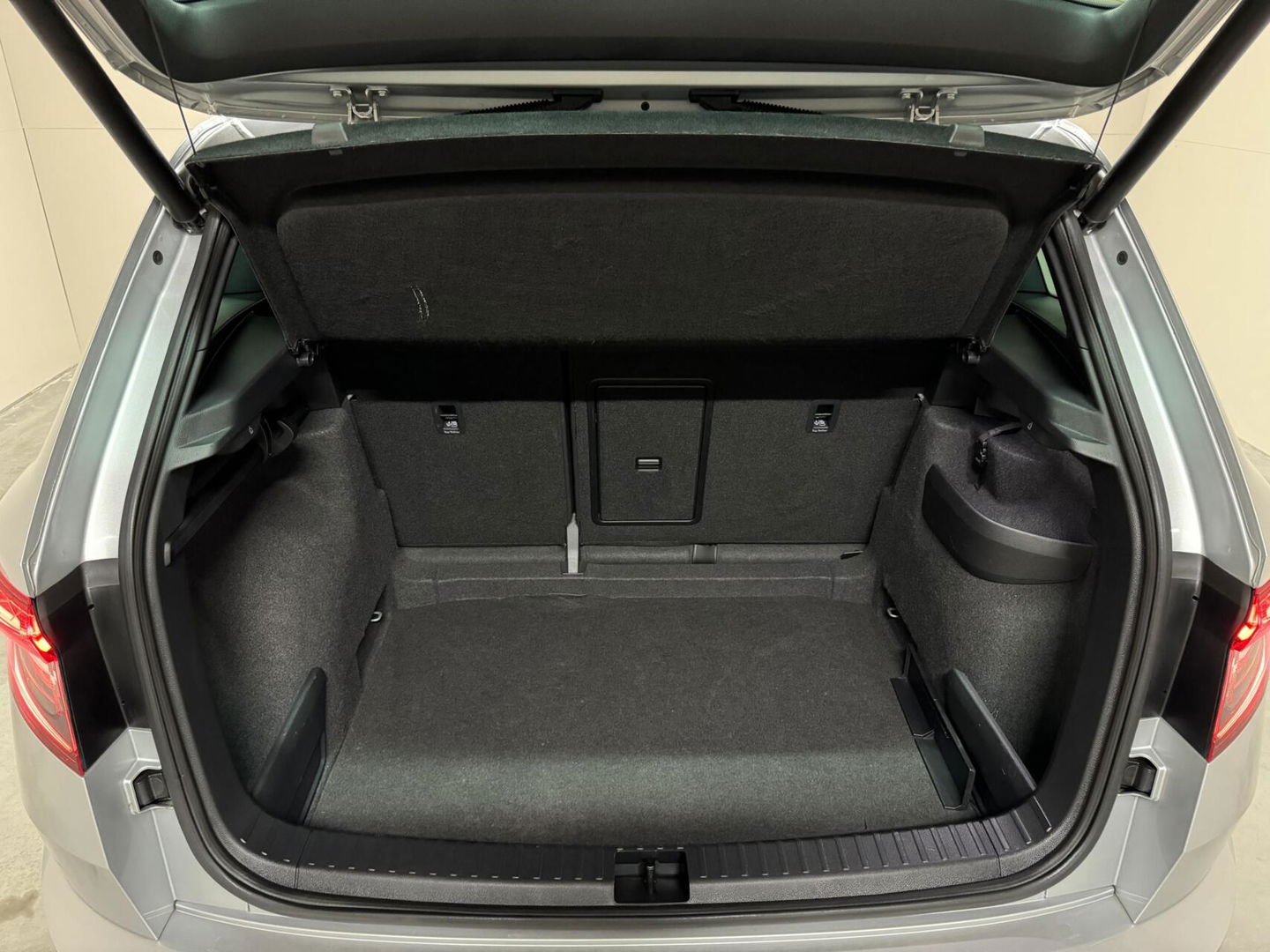 Škoda Karoq 1.5 TSI ACT Sportline Pano ACC Sfeer Canton Trekh. NAP