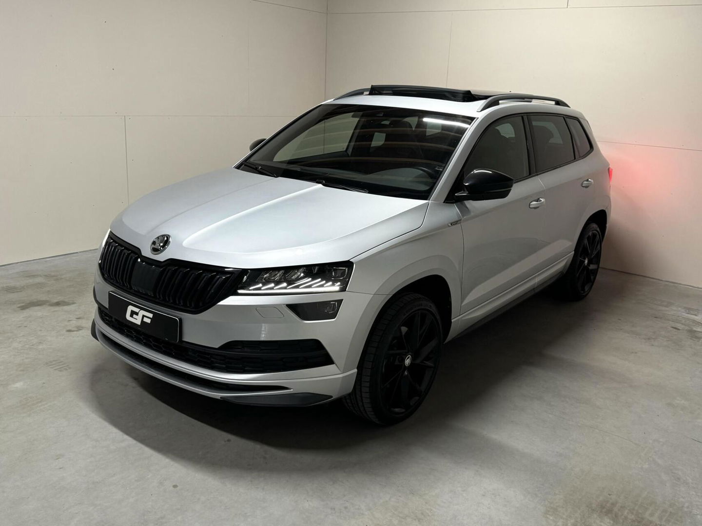 Škoda Karoq 1.5 TSI ACT Sportline Pano ACC Sfeer Canton Trekh. NAP