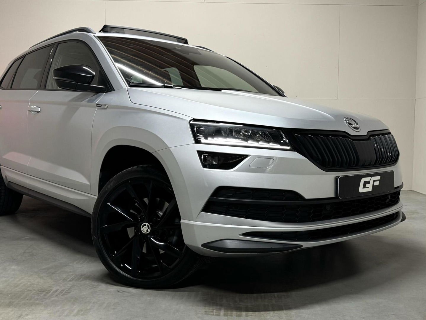 Škoda Karoq 1.5 TSI ACT Sportline Pano ACC Sfeer Canton Trekh. NAP