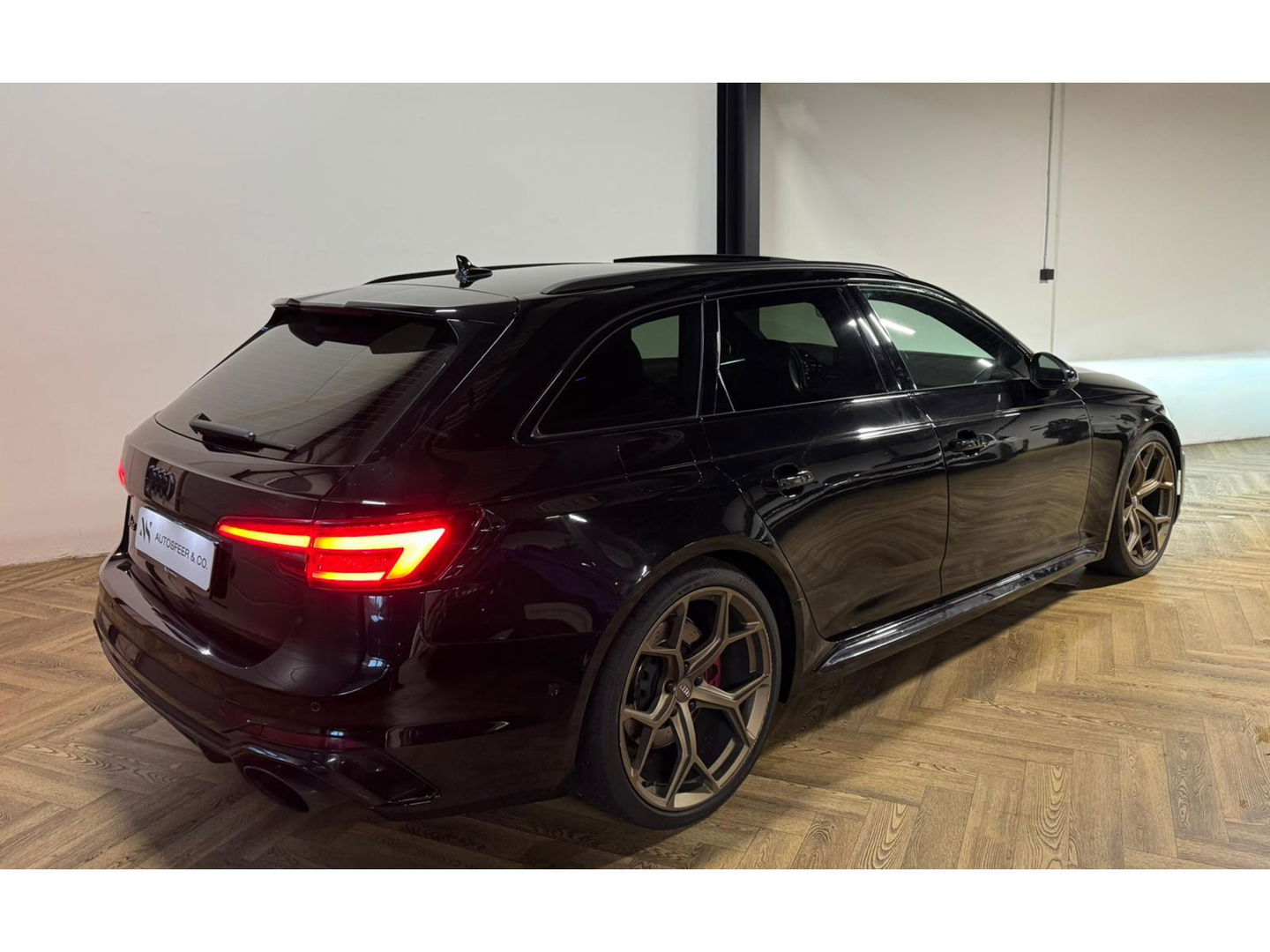 Audi RS4 Avant 2.9 TFSI RS 4 quattro PANO KEYLESS EVENTURI
