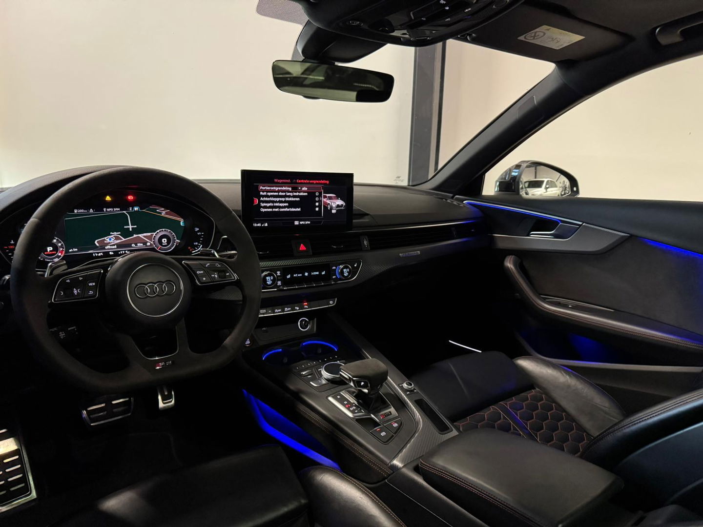 Audi RS4 Avant 2.9 TFSI RS 4 quattro PANO KEYLESS EVENTURI