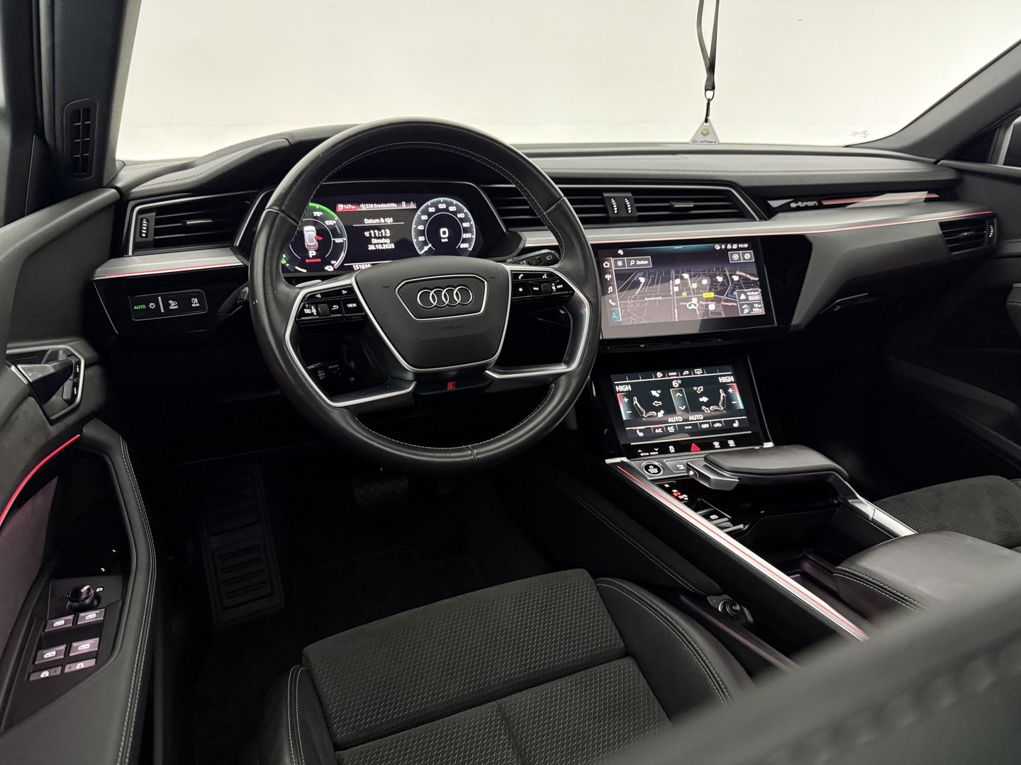 Audi e-tron 55 Quattro S-line 408PK 95 kWh | SOH 86% | Pano | Memory | Sfeer | 360° | Trekh. | Virtual | Carplay | NAP