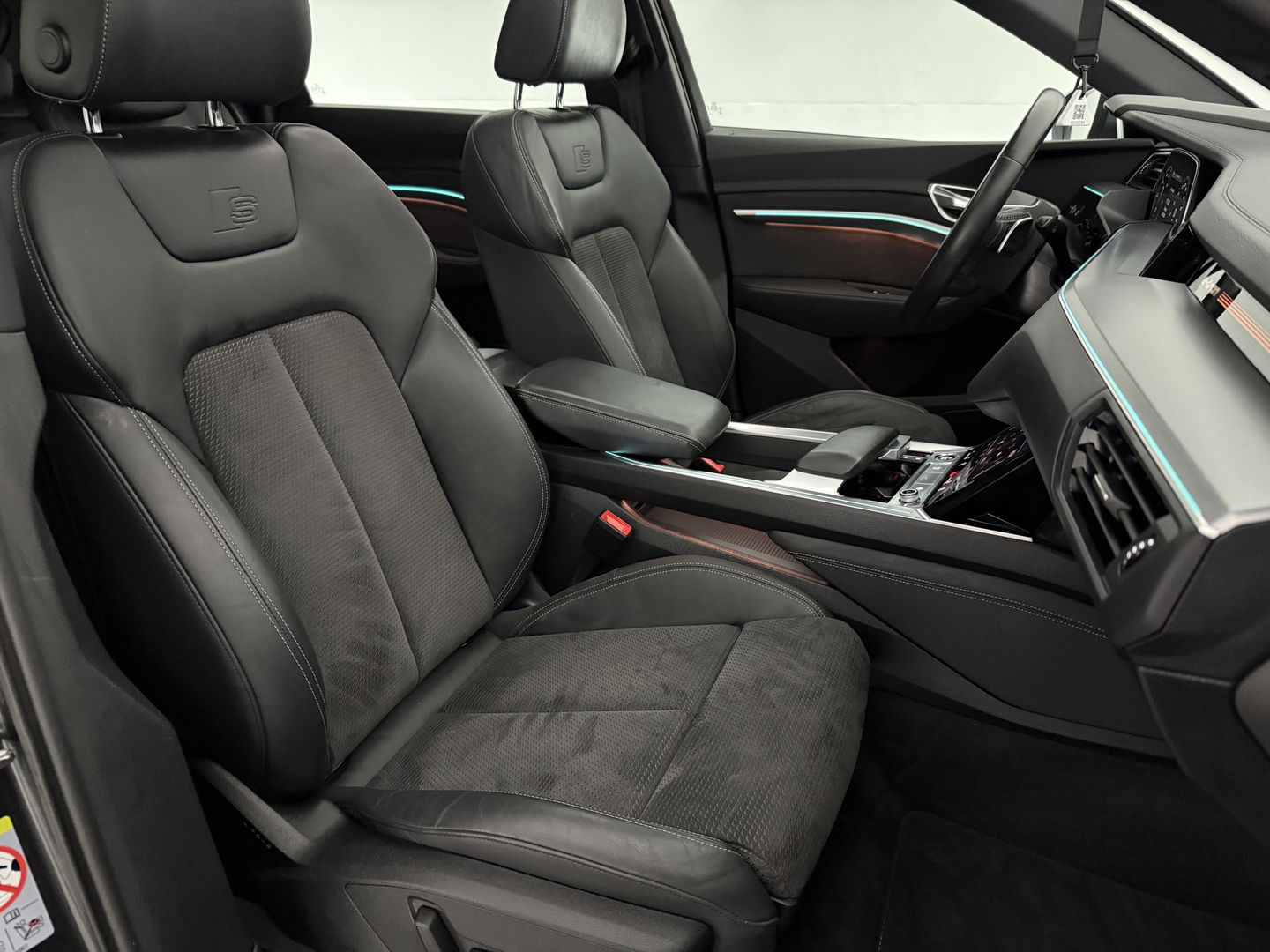 Audi e-tron 55 Quattro S-line 408PK 95 kWh | SOH 86% | Pano | Memory | Sfeer | 360° | Trekh. | Virtual | Carplay | NAP