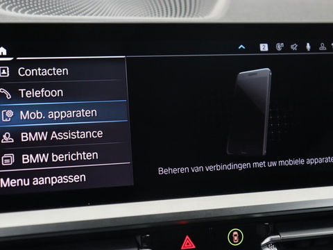 BMW 3-serie 330e Sport Line | Adaptive cruise | Stoelverwarming | Sportstoelen | Carplay | Sfeerverlichting | Live Cockpit | Navigatie | Half leder | DAB | Climate control | PHEV | Plug In