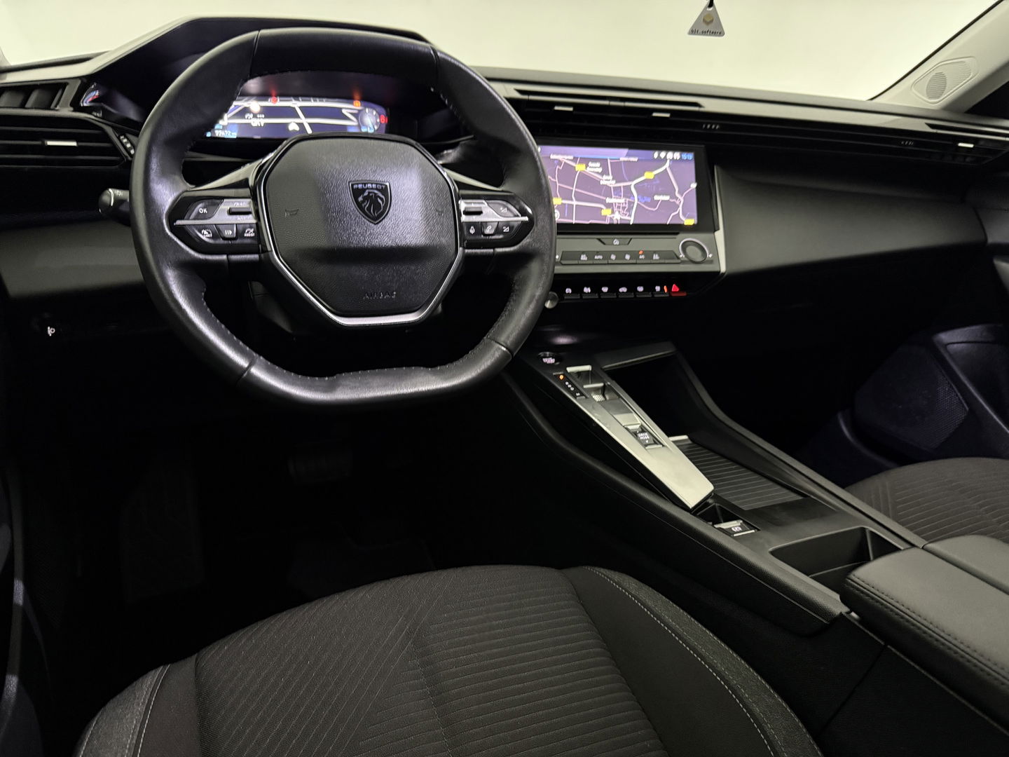 Peugeot 308 1.2 PureTech | Virtual | Carplay | Cruise | Parkeersens. | Navi | NAP