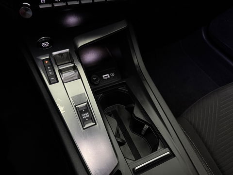 Peugeot 308 1.2 PureTech | Virtual | Carplay | Cruise | Parkeersens. | Navi | NAP