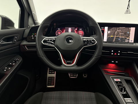 Volkswagen Golf 2.0 TSI GTI 245PK | Pano | Sfeerverl. | H/K | IQ-Light | Virtual | Carplay | Camera | Adaptive Cruise | Stoel/Stuurverw.