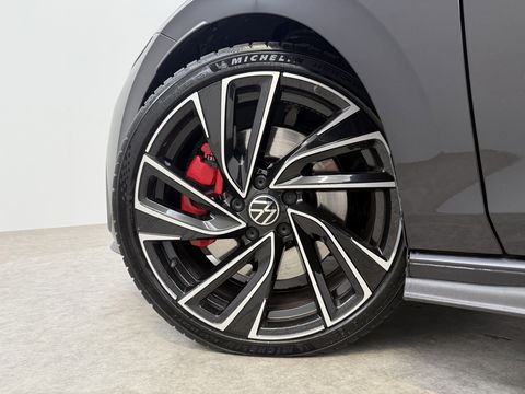 Volkswagen Golf 2.0 TSI GTI 245PK | Pano | Sfeerverl. | H/K | IQ-Light | Virtual | Carplay | Camera | Adaptive Cruise | Stoel/Stuurverw.