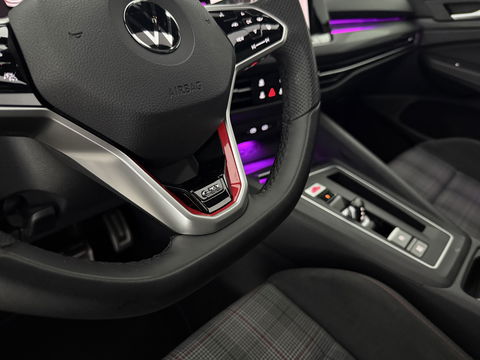 Volkswagen Golf 2.0 TSI GTI 245PK | Pano | Sfeerverl. | H/K | IQ-Light | Virtual | Carplay | Camera | Adaptive Cruise | Stoel/Stuurverw.