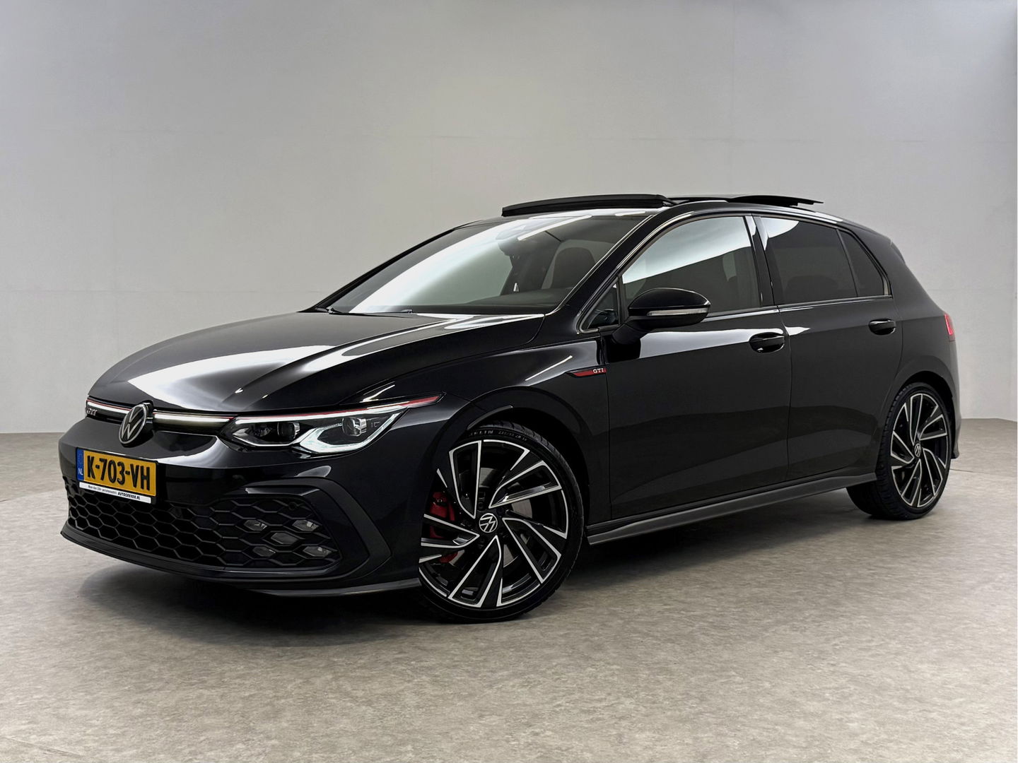 Volkswagen Golf 2.0 TSI GTI 245PK | Pano | Sfeerverl. | H/K | IQ-Light | Virtual | Carplay | Camera | Adaptive Cruise | Stoel/Stuurverw.