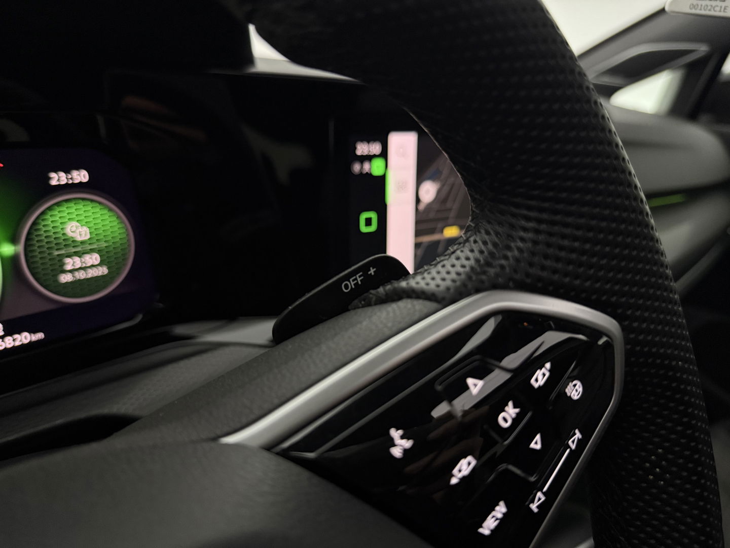 Volkswagen Golf 2.0 TSI GTI 245PK | Pano | Sfeerverl. | H/K | IQ-Light | Virtual | Carplay | Camera | Adaptive Cruise | Stoel/Stuurverw.