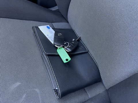 Volkswagen Amarok 3.0 TDI 164pk 4 Motion Plus Cab Trendline / 2 persoons / vaste prijs rijklaar € 19.950 ex btw / lease vanaf € / 4x4 / airco / mag 3000 kg trekken / euro 6 diesel / bpm vrij