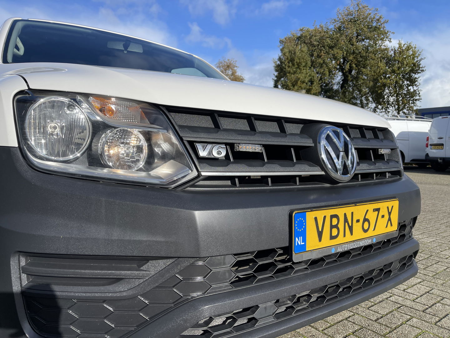 Volkswagen Amarok 3.0 TDI 164pk 4 Motion Plus Cab Trendline / 2 persoons / vaste prijs rijklaar € 19.950 ex btw / lease vanaf € / 4x4 / airco / mag 3000 kg trekken / euro 6 diesel / bpm vrij